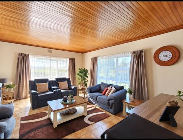 3 BEDROOM PROPERTY TO RENT IN PETERSFIELD